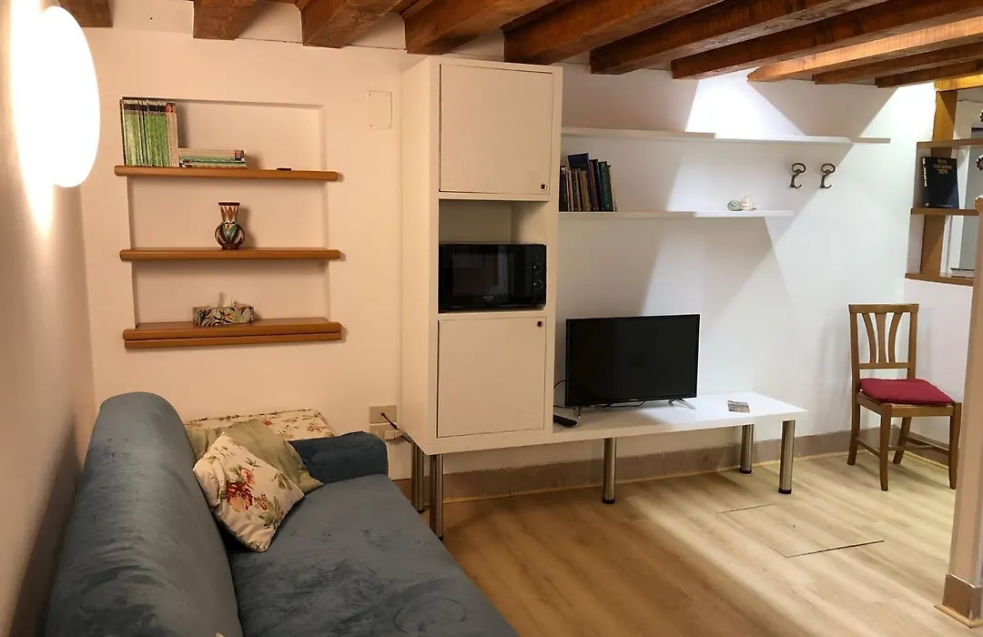 Ninette Home-1